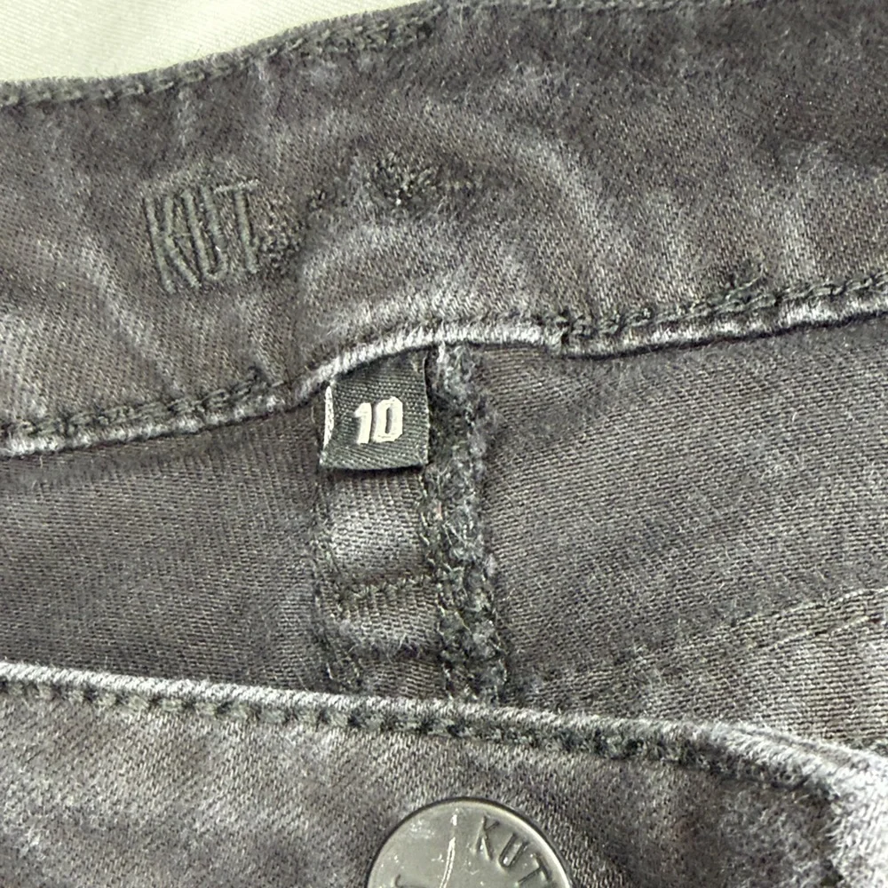 Kut from the Kloth Black Bootcut Jeans with Flap Pocket - Picture 5 of 6